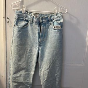 Abercrombie 90s High Rise Relaxed Jeans Light Wash Size 27